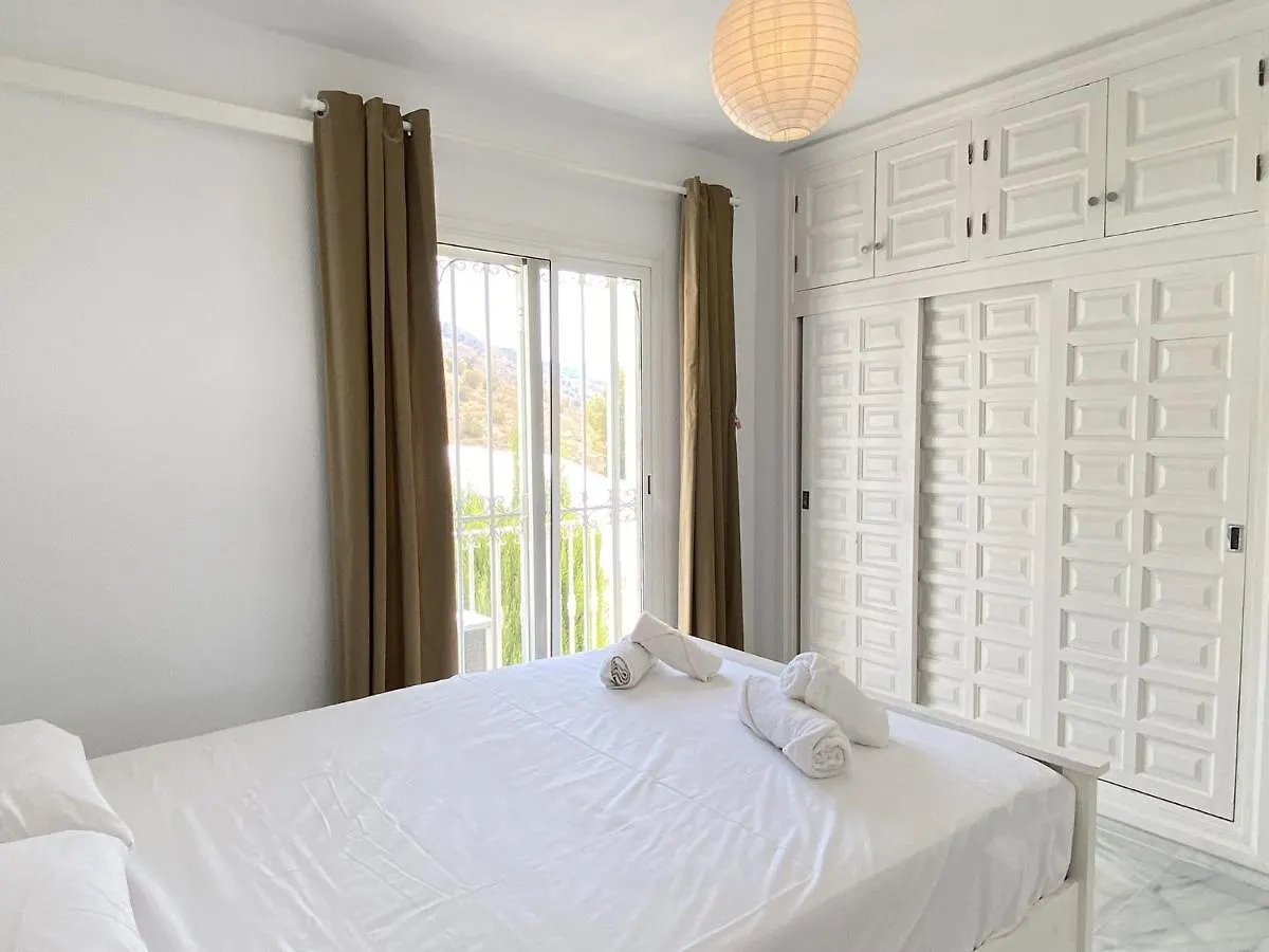 Semesterbostad Jardines De Nerja 34 Villa